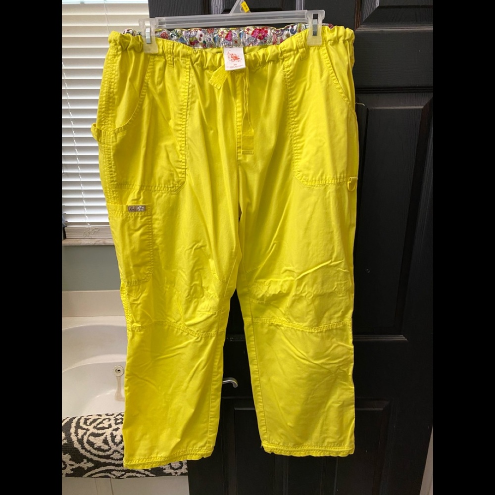 2x Koi yellow Lindsey scrub pants